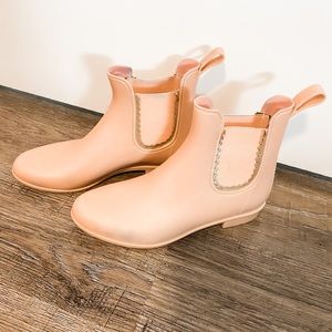 Jack Rogers rain boots